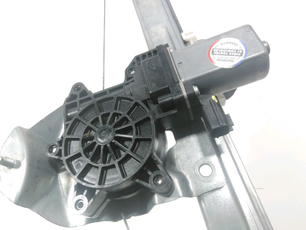 Lève-vitre électrique avant droit