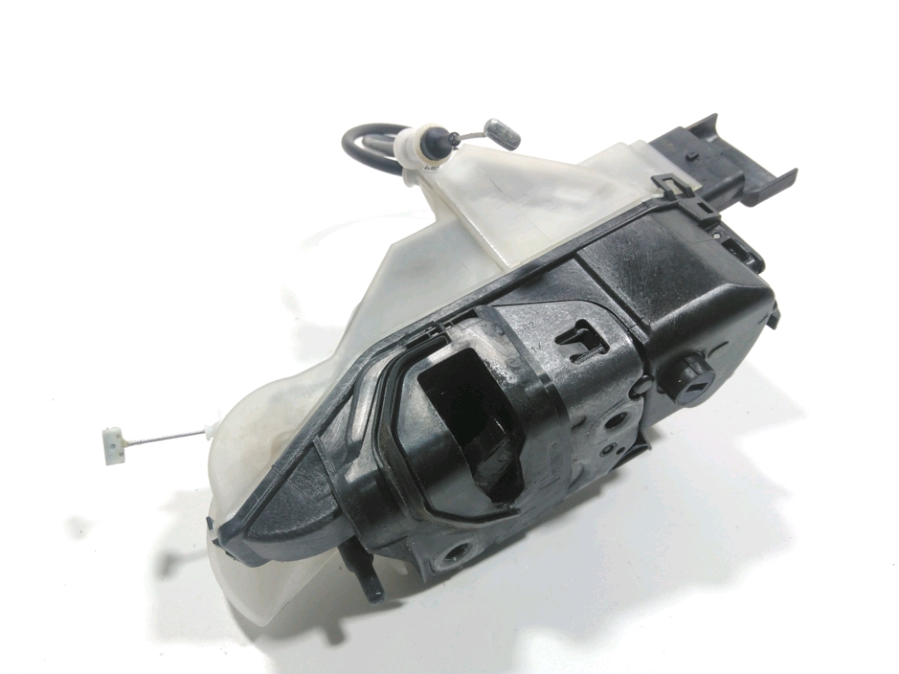 Serrure de porte avant gauche