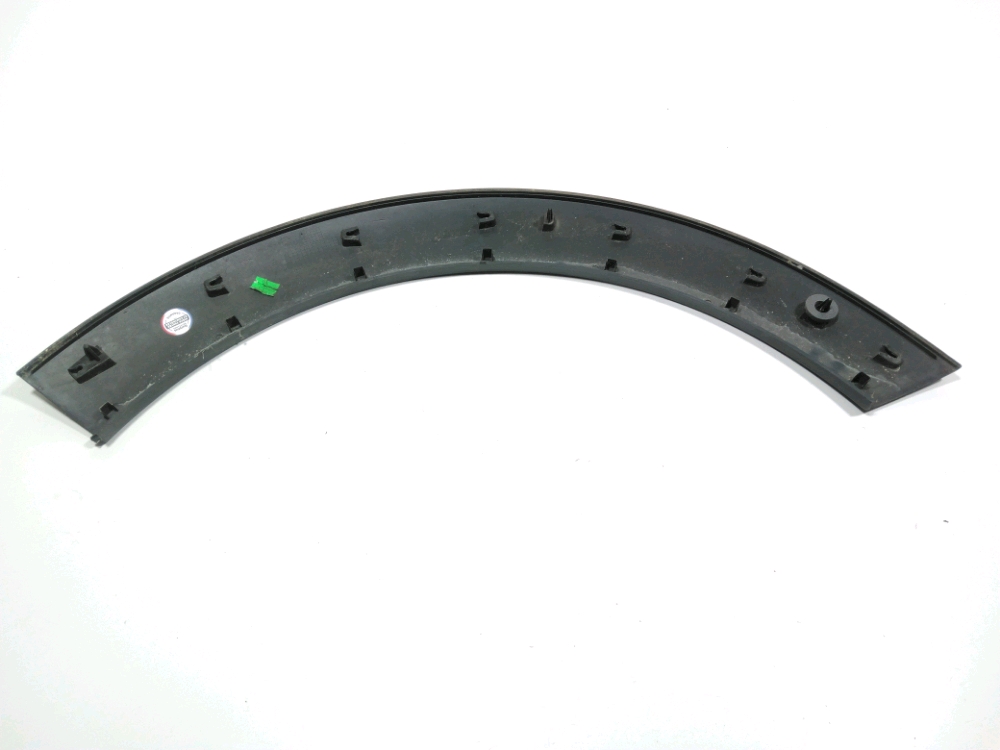 Elargisseur d'aile arrière gauche