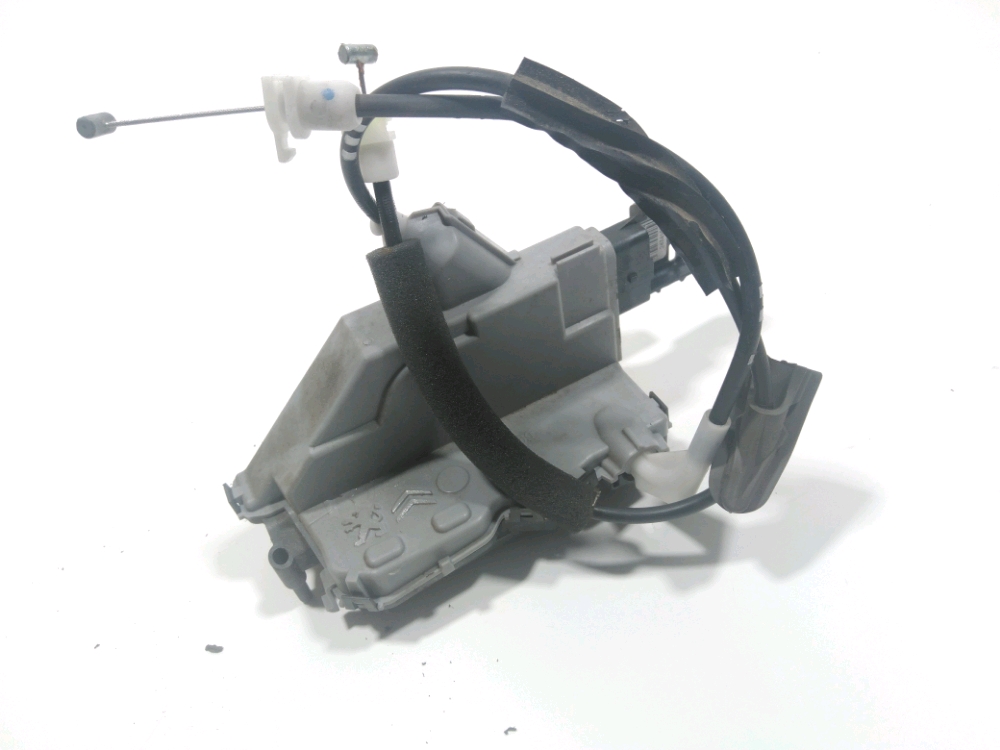 Serrure de porte arrière droite