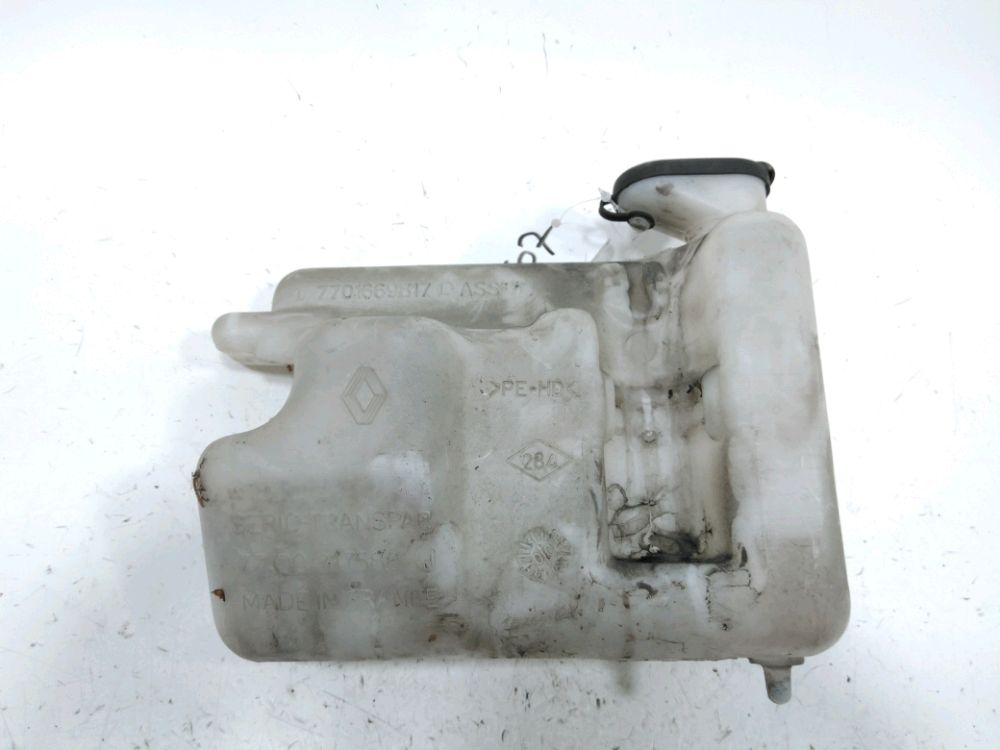 Réservoir de lave glace avant