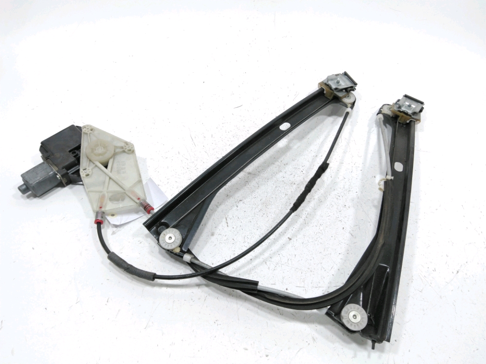 Lève-vitre électrique avant droit