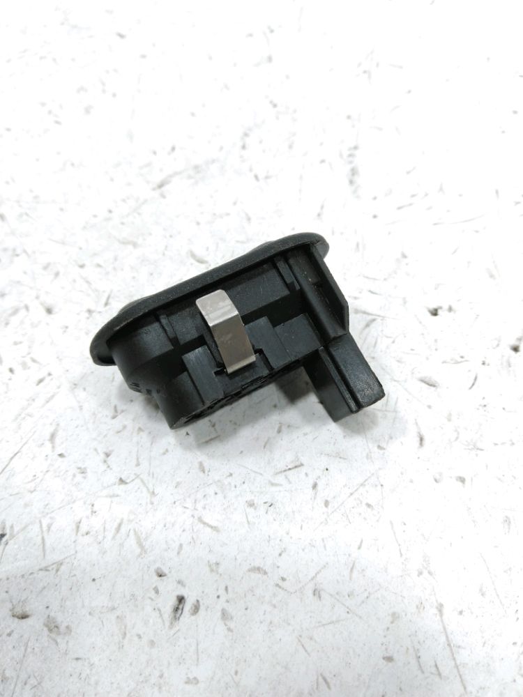 Commande lève-vitre avant droit