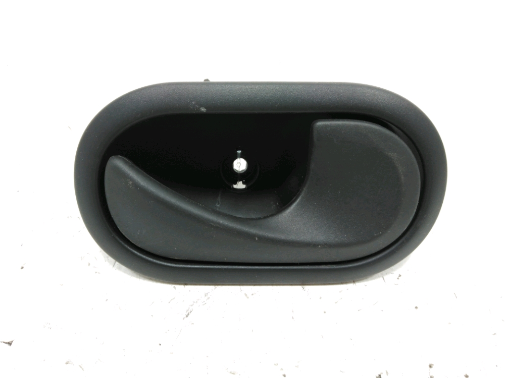 Poignée intérieure porte avant droite