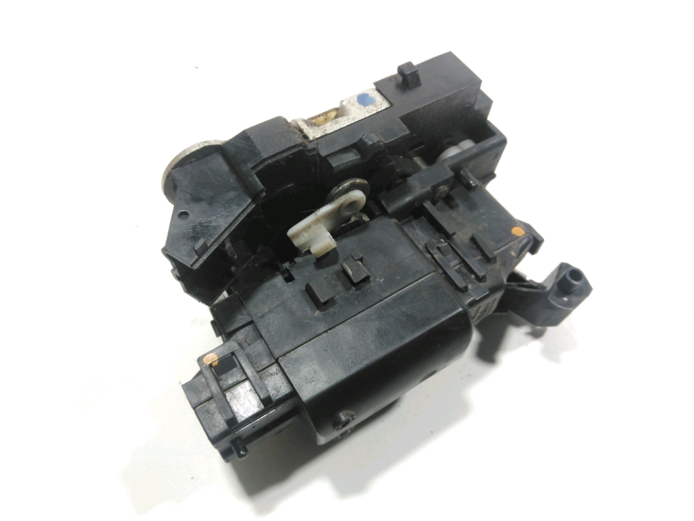 Serrure de porte avant droite