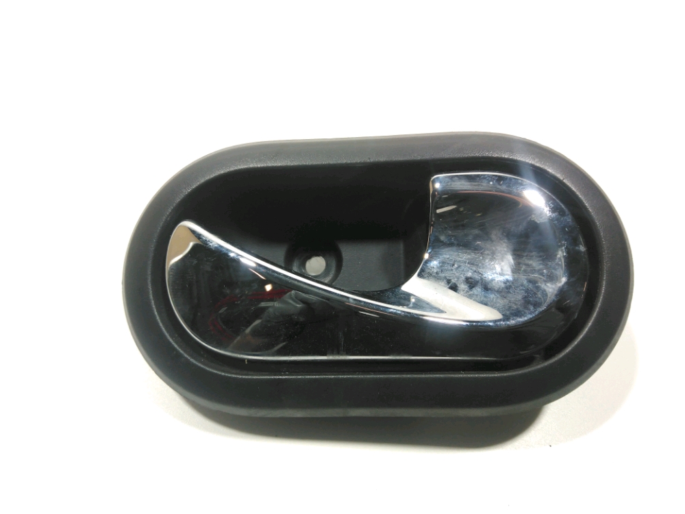 Poignee interieure porte arriere droite