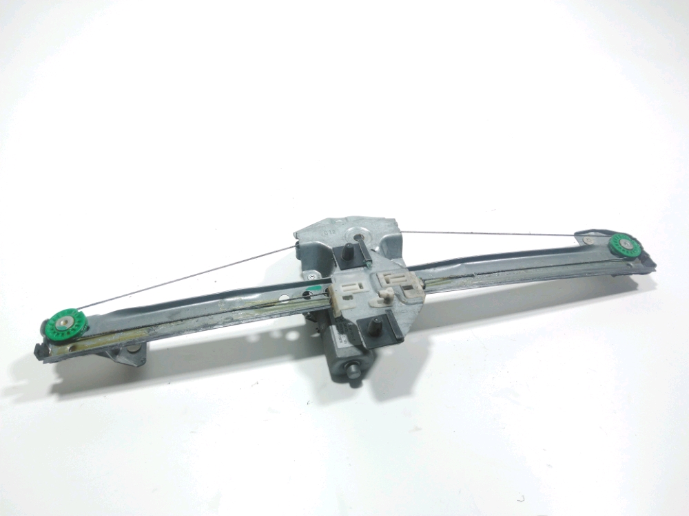 Lève-vitre électrique avant droit