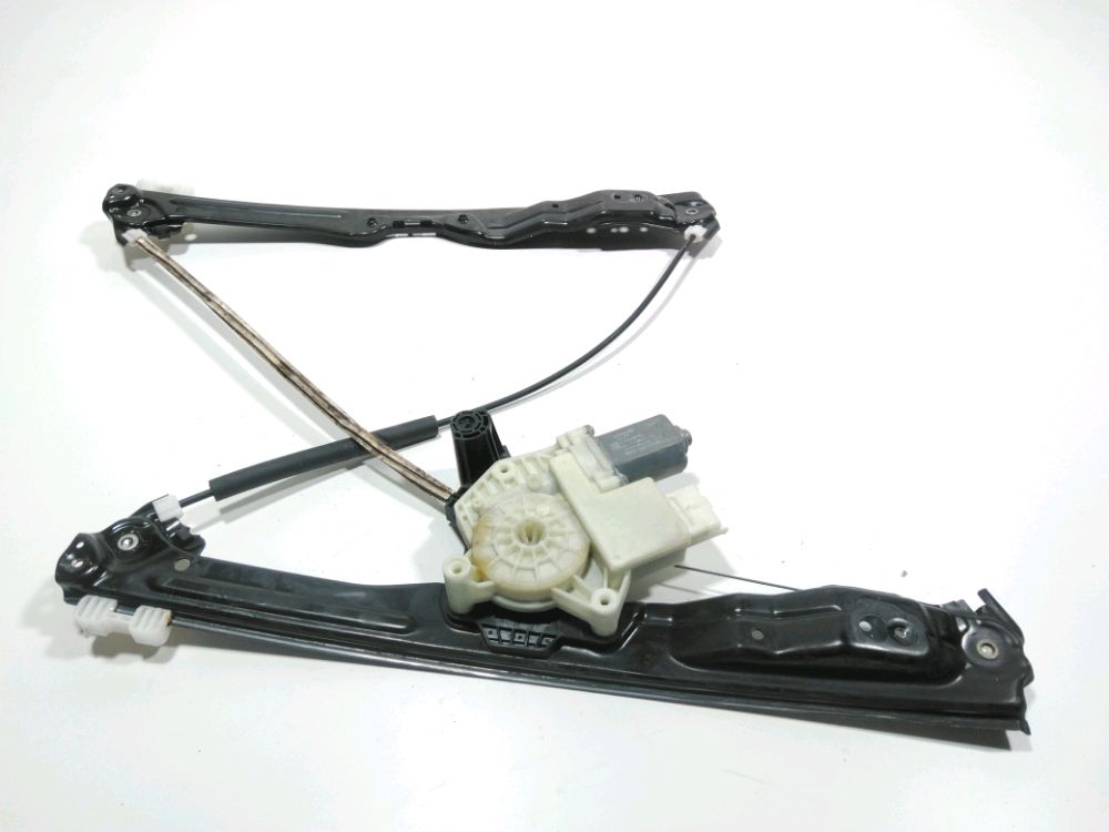 Lève-vitre électrique avant droit