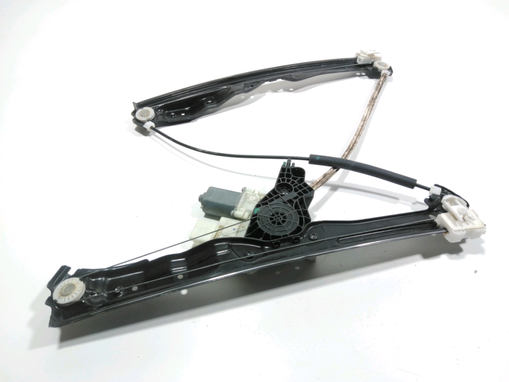 Lève-vitre électrique avant droit