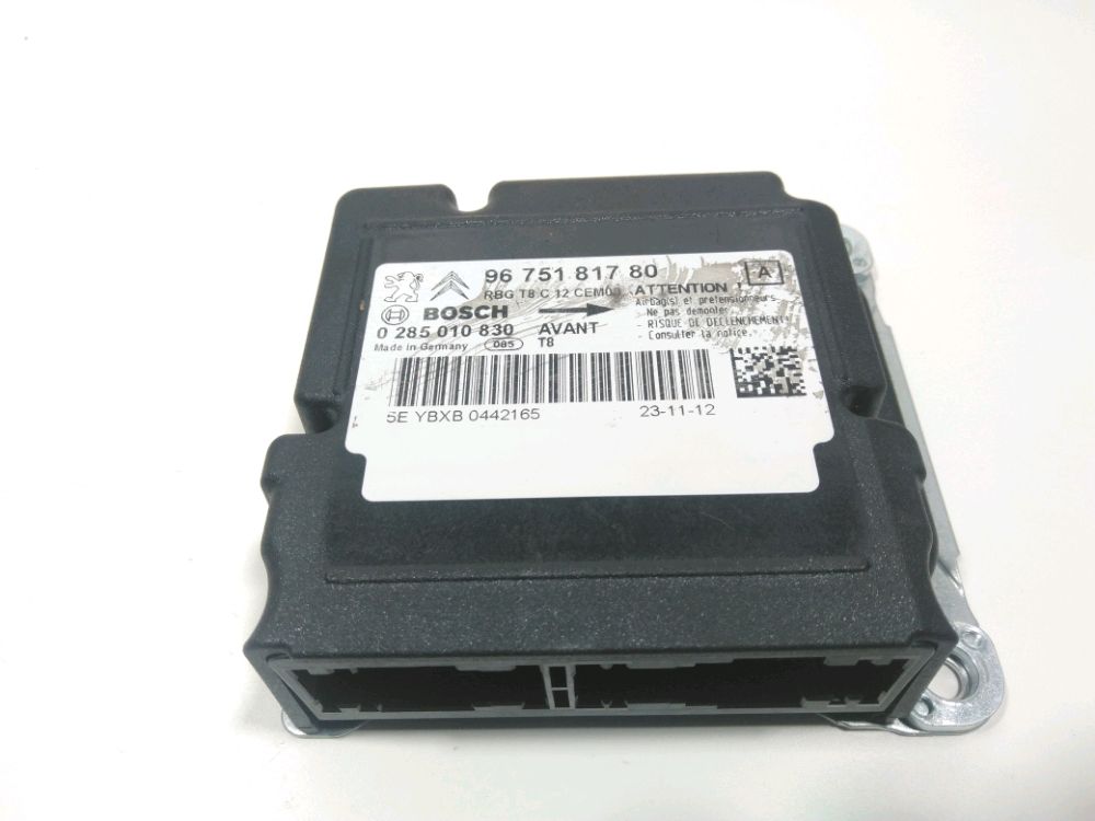 Boitier prétensionneur