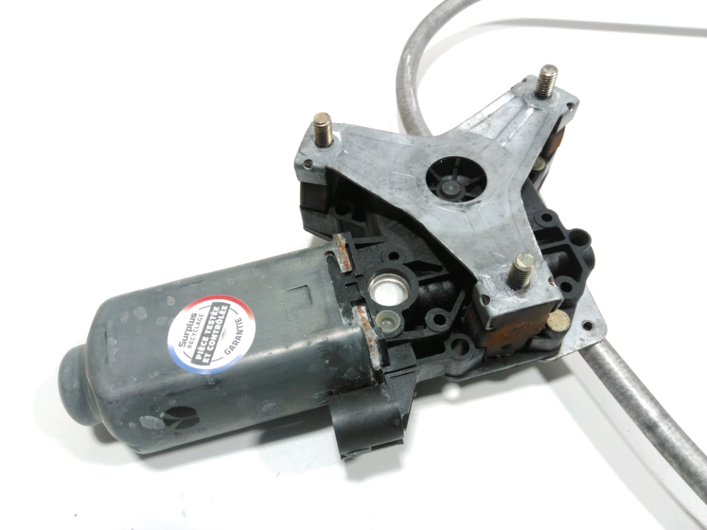 Lève-vitre électrique avant droit