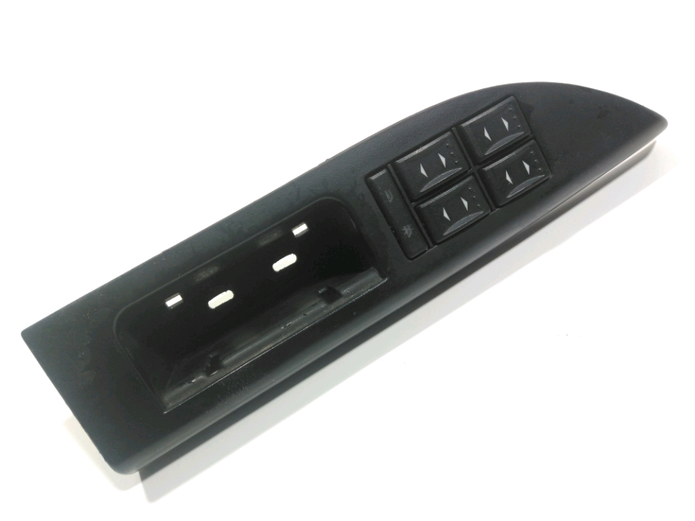 Commande leve-vitre avant gauche