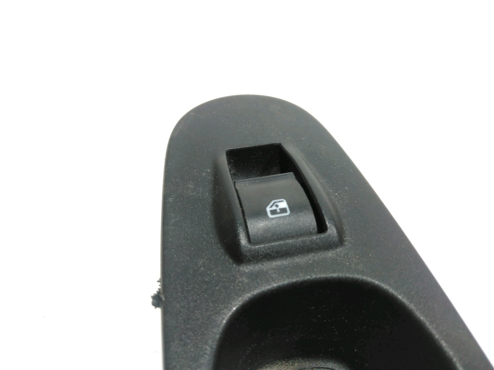 Commande lève-vitre avant droit