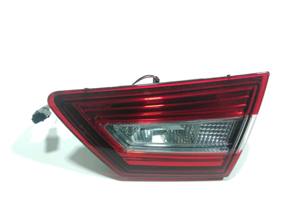 Feu arrière intérieur droit