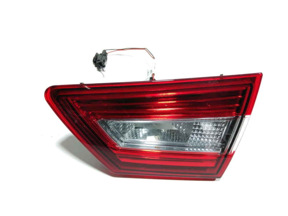 Feu arrière intérieur droit