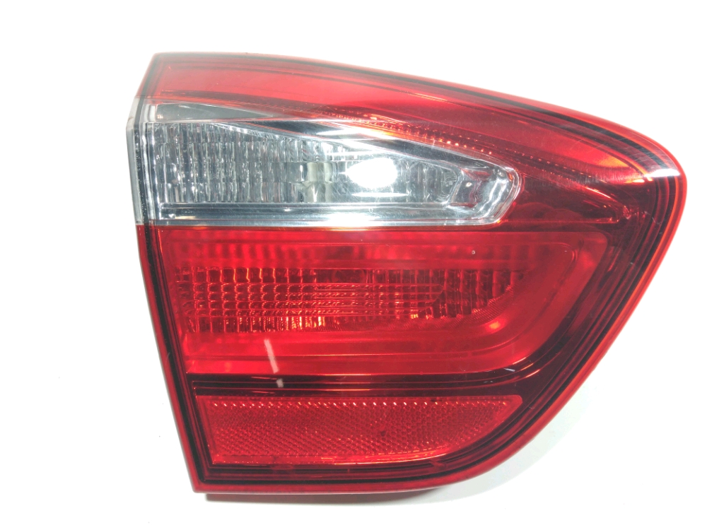 Feu arrière intérieur gauche