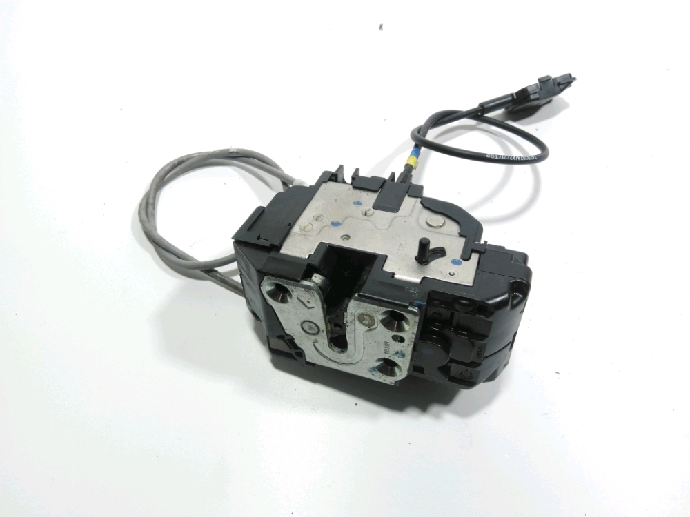 Serrure de porte arrière gauche