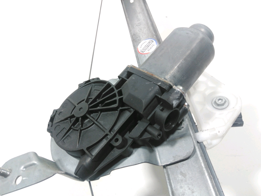 Lève-vitre électrique avant droit