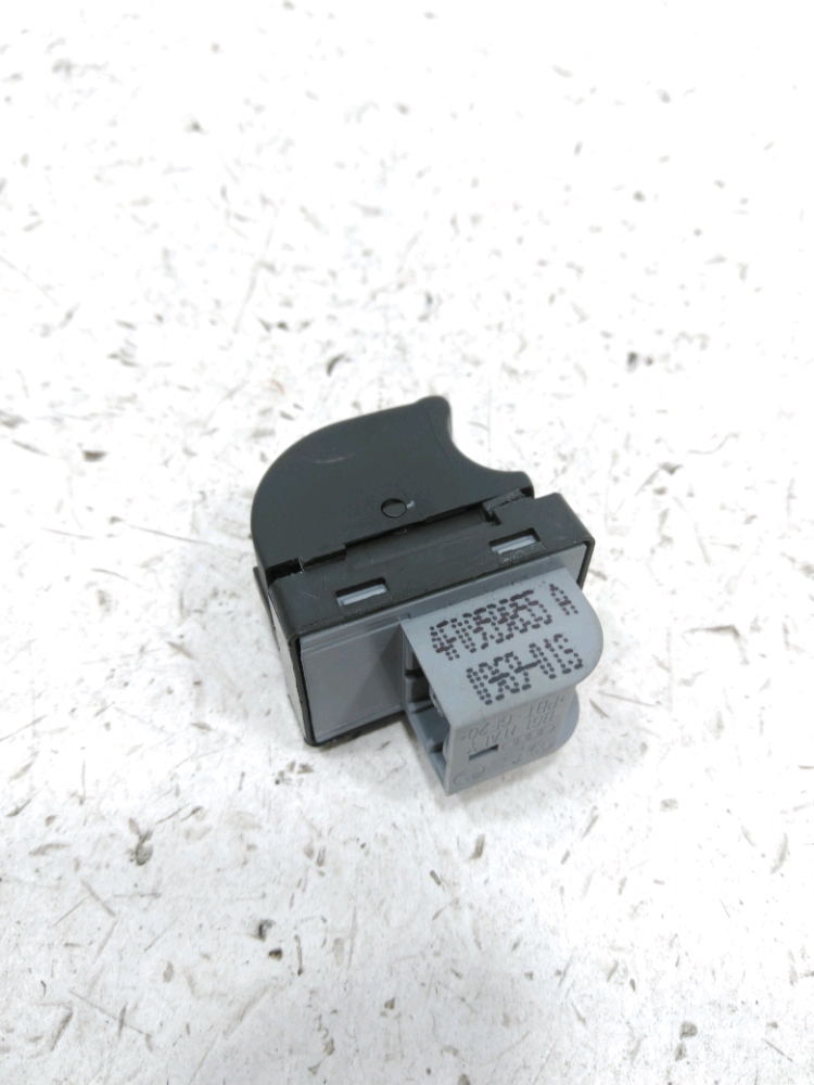 Commande lève-vitre arrière droit