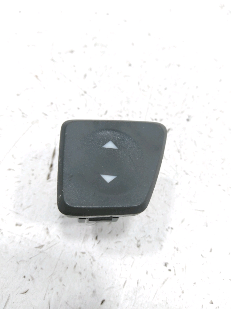 Commande lève-vitre avant droit