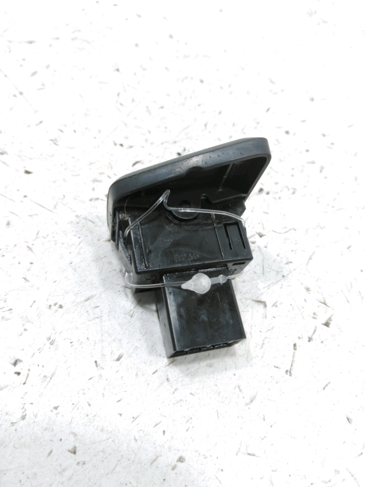 Commande lève-vitre avant droit