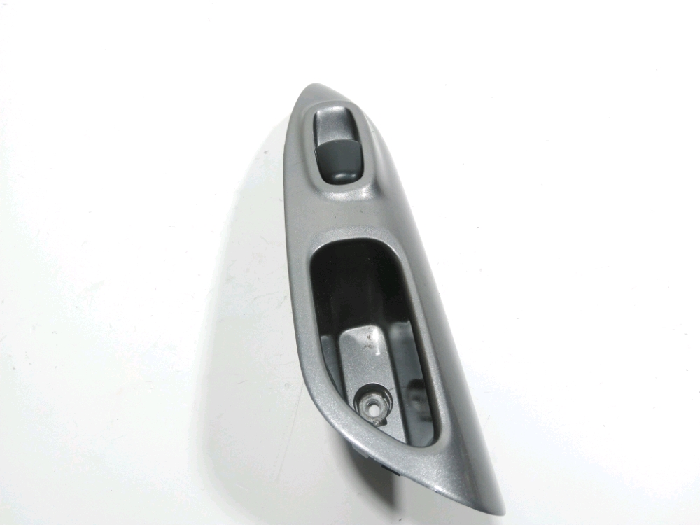 Commande lève-vitre arrière gauche