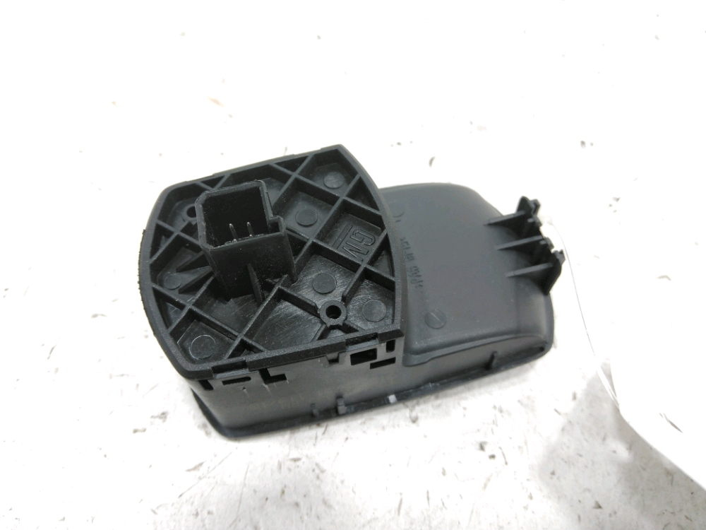 Commande lève-vitre avant droit