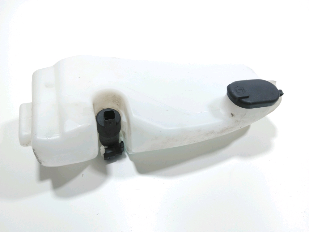 Réservoir de lave glace avant