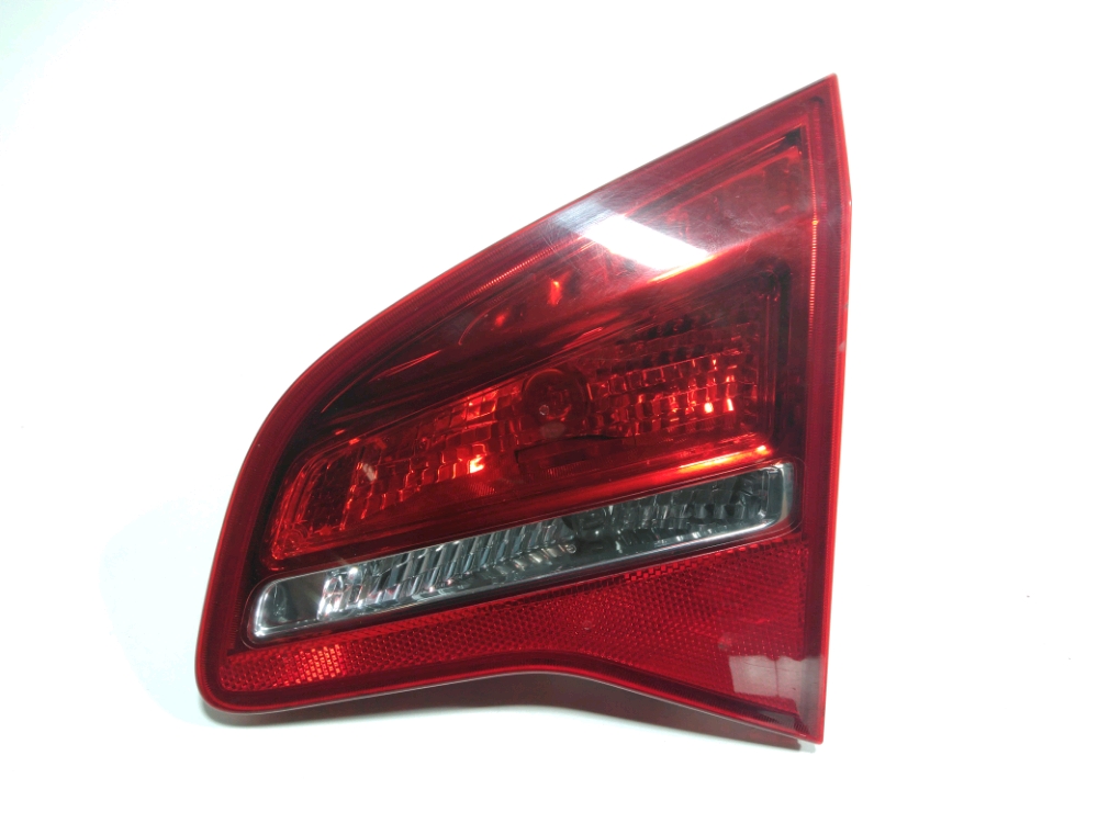 Feu arrière intérieur droit