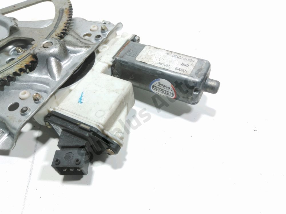 Lève-vitre électrique avant droit