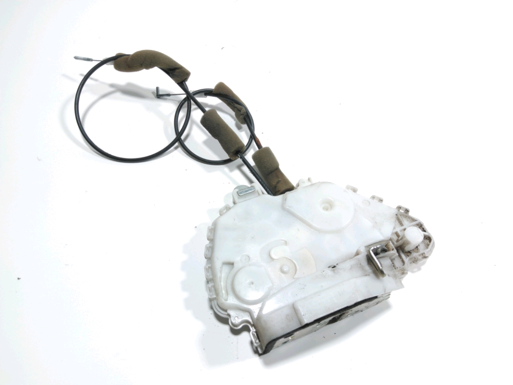Serrure de porte avant droite