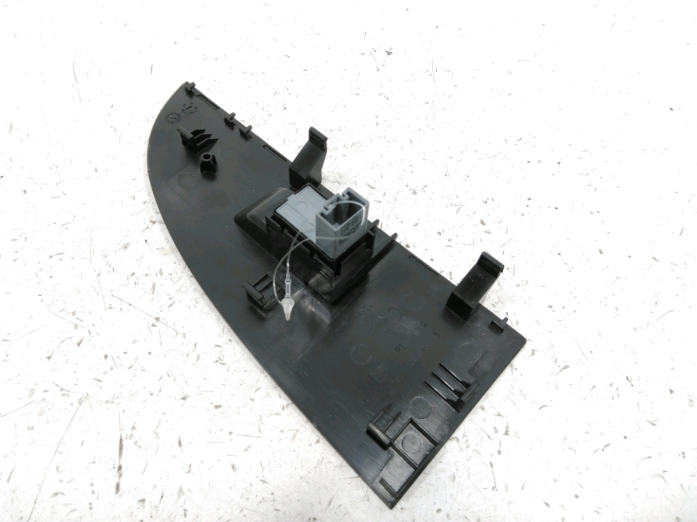 Commande lève-vitre avant droit