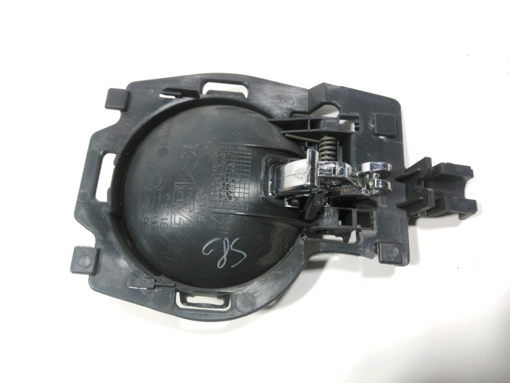 Poignée intérieure porte avant gauche