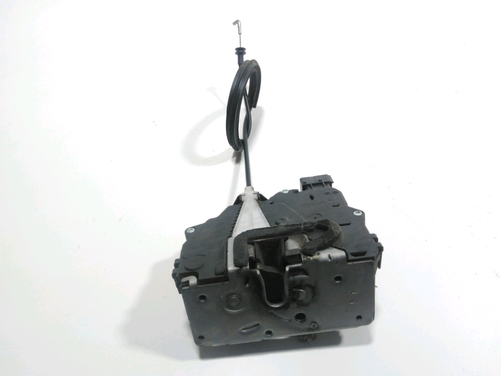 Serrure de porte avant droite