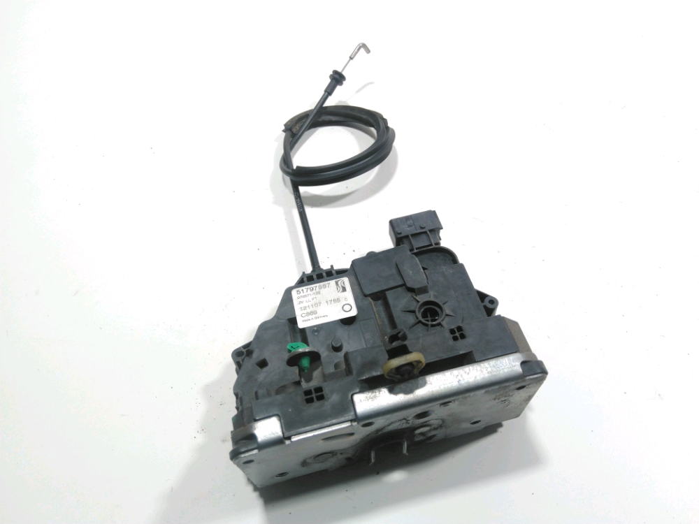 Serrure de porte avant gauche