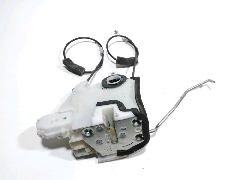 Serrure de porte avant droite