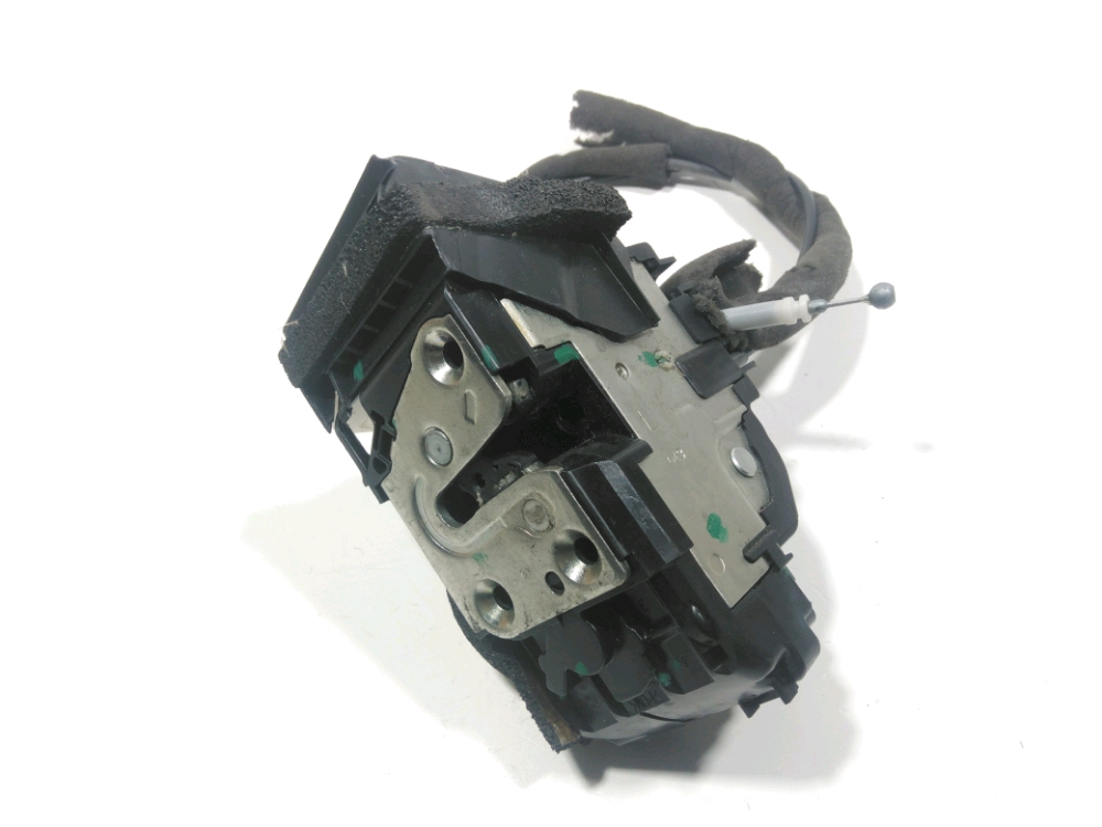 Serrure de porte avant gauche