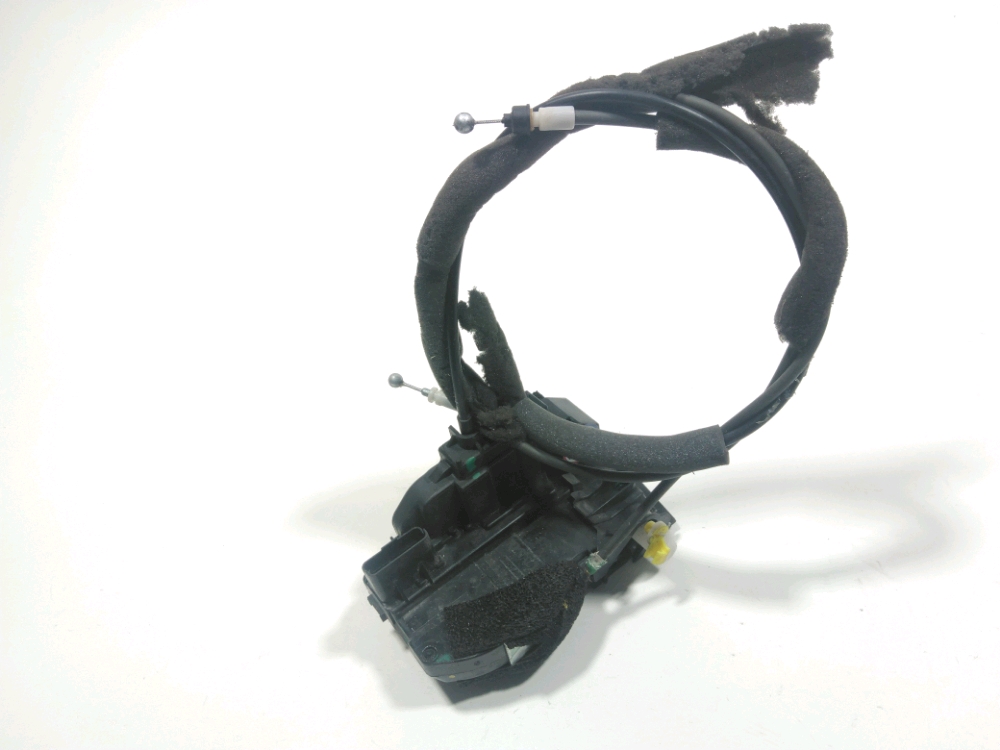 Serrure de porte avant gauche