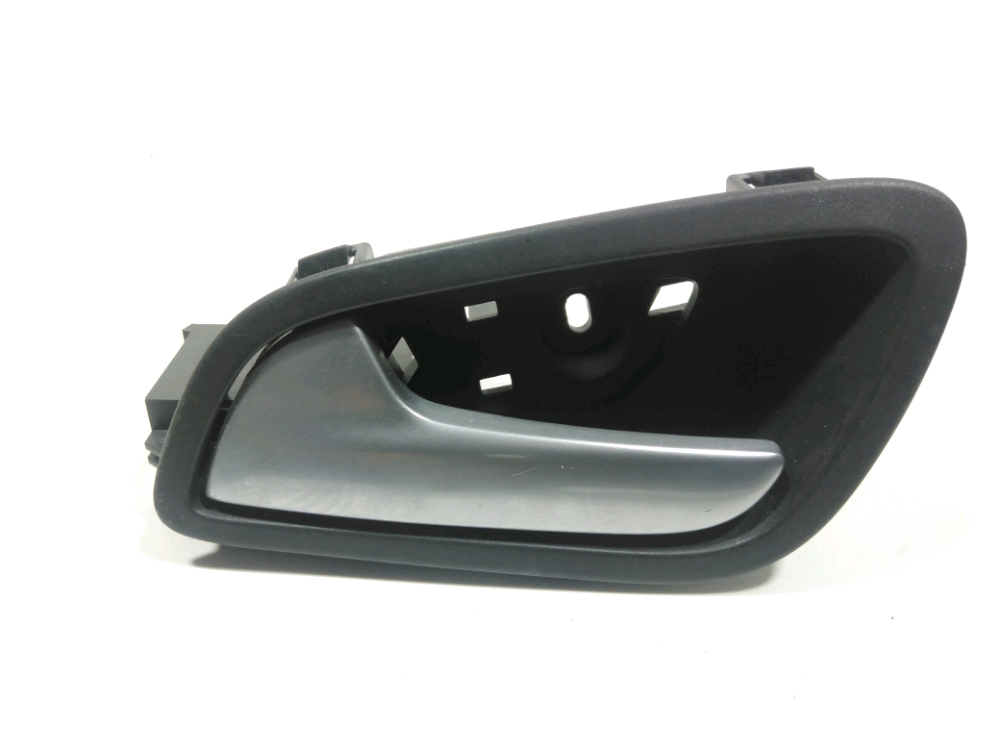 Poignee interieure porte avant gauche