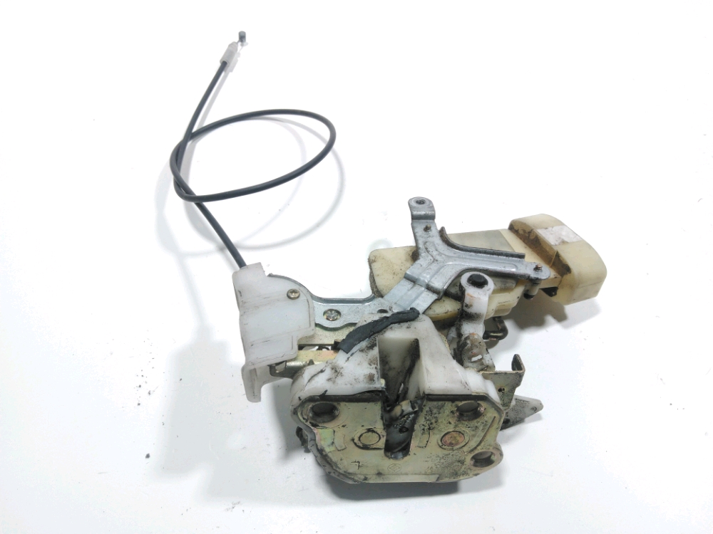 Serrure de porte avant gauche