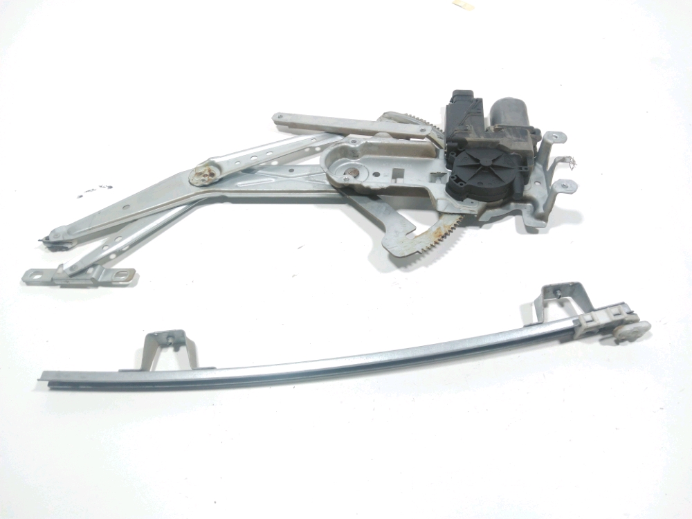 Lève-vitre électrique avant droit