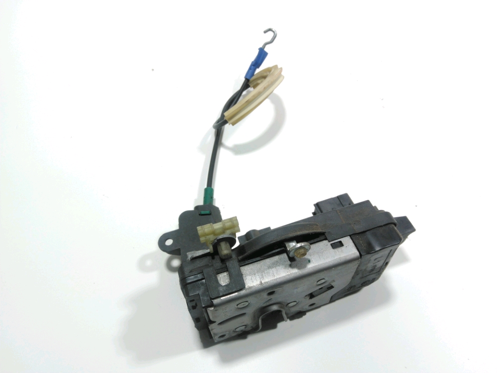 Serrure de porte avant gauche