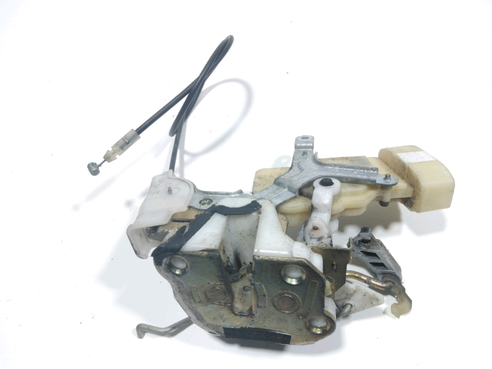 Serrure de porte avant gauche