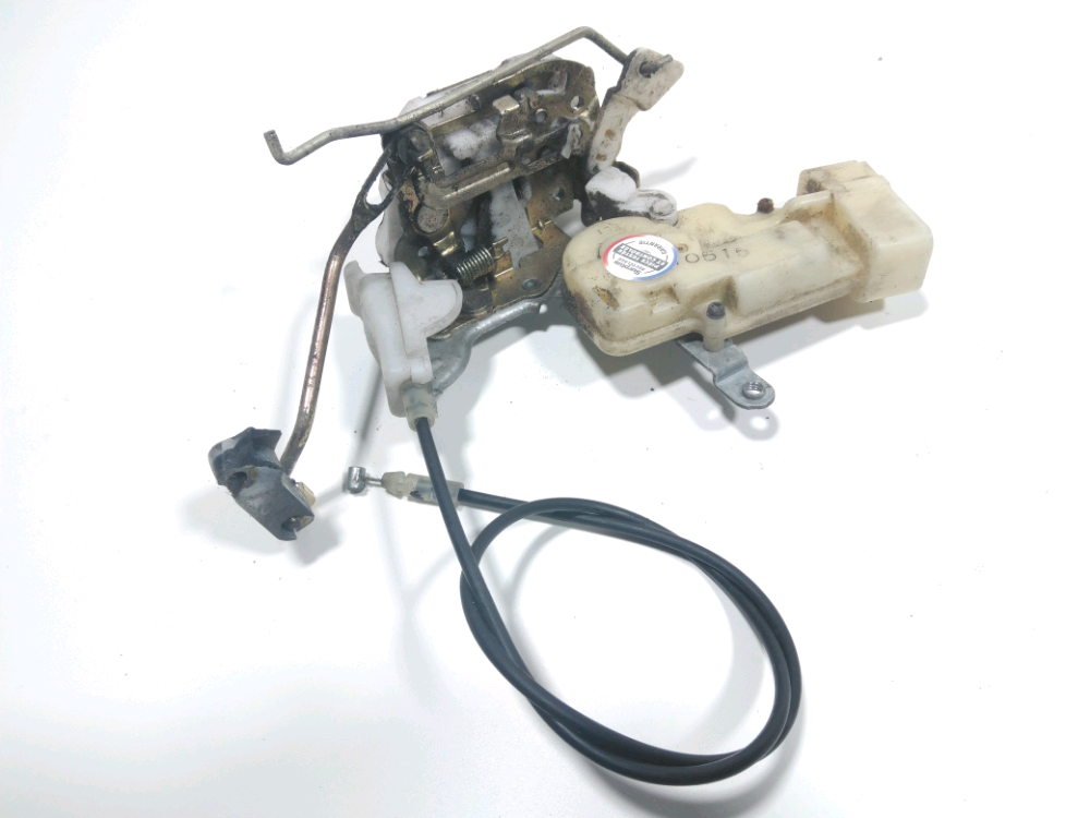 Serrure de porte avant gauche