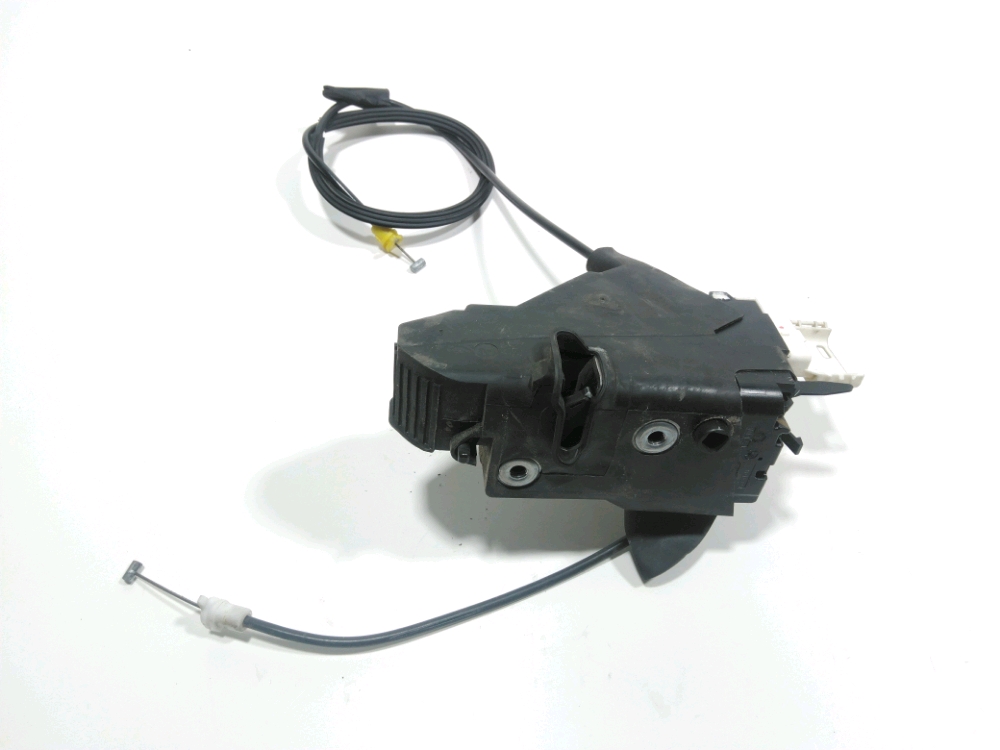 Serrure de porte avant gauche