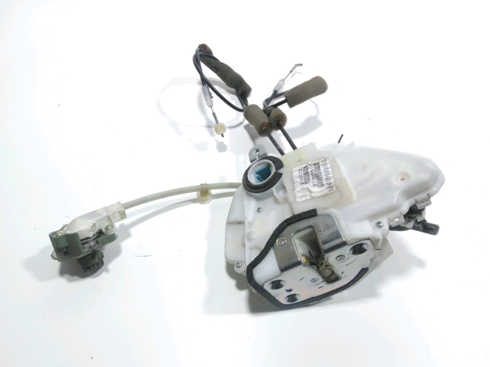 Serrure de porte avant gauche