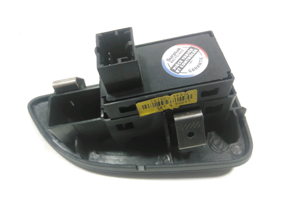 Commande lève-vitre arrière droit