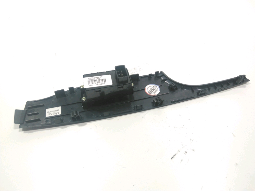 Commande lève-vitre avant droit