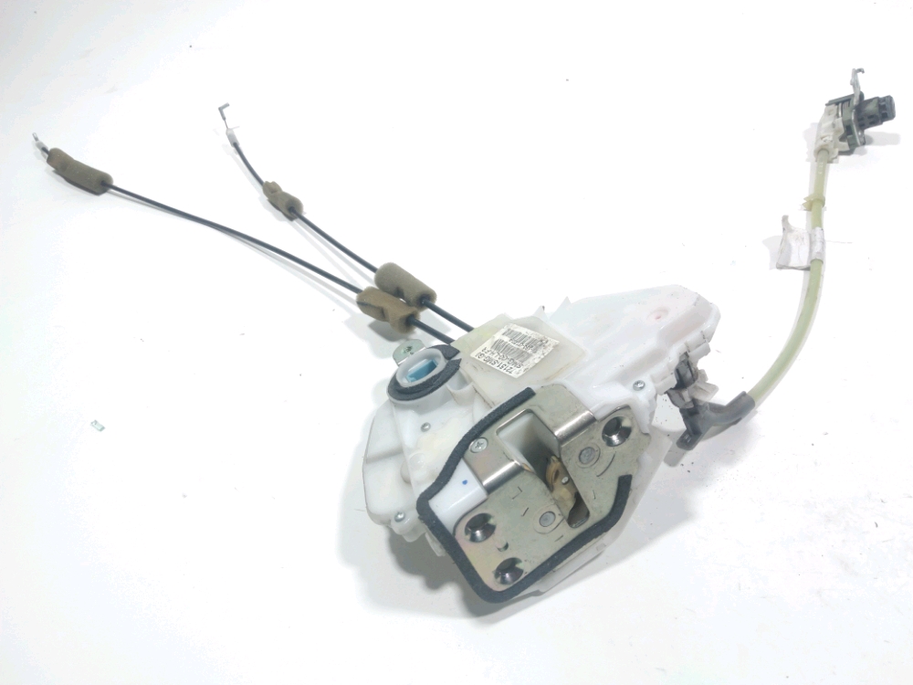 Serrure de porte avant gauche