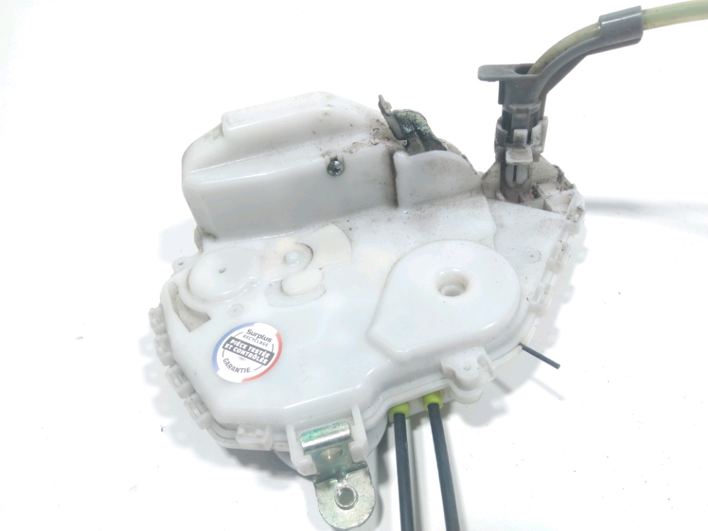 Serrure de porte avant gauche